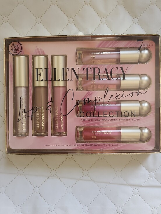 Ellen Tracy Other - Ellen Tracy Lip & Complexion Set 7 Piece Set